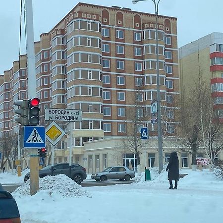 2-Ухкомнатная Современная Новая Квартира В Центре Города Kustanaj Zewnętrze zdjęcie
